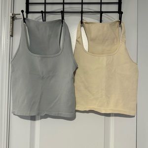 OQQ 2 pc compression cropped tanks - L